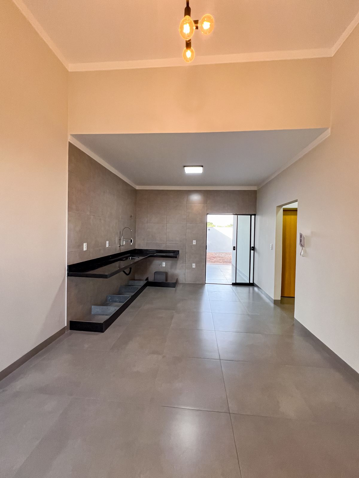 Área gourmet de casa pronta entregue pela Peres & Gomes